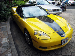 Corvette - yellow body, black top